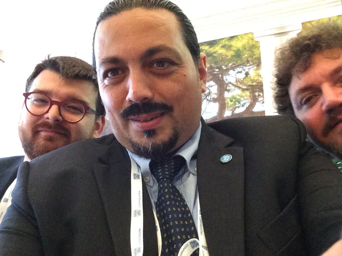 killermedia's tweet photo. Accelerati e Lucenti a #Capri per Accelerare l'#innovazione e le startup d'#Italia con #Spinup2016 a #Capri16
#business #entrepreneur https://t.co/J57lly1vsd