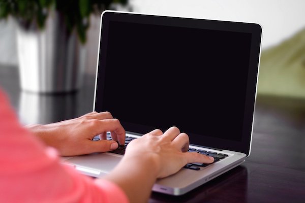 problogger's tweet photo. 5 Quick Tips to Make Your Copy Shorter and Snappier
 https://t.co/3Ub1Whndkv https://t.co/h1qhXYdVO3