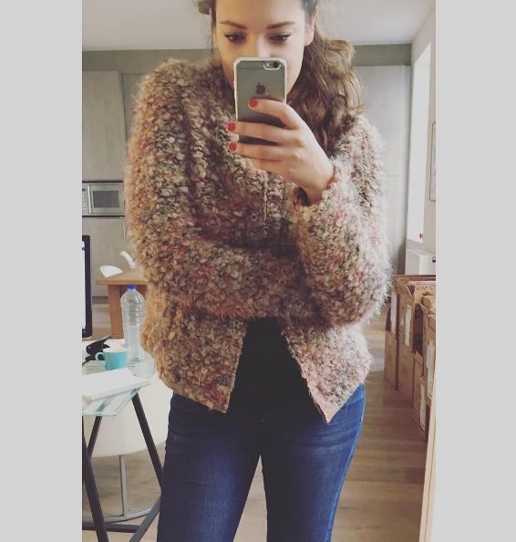 MakingWavesPR's tweet photo. Het is #dagvandebelgischemode! Onze favoriet? Deze trui van FOUR ROSES, bien sûr! #ikKoopBelgisch #Fairfashion #FashionFriday #Friyay https://t.co/RhtH6zLzM3