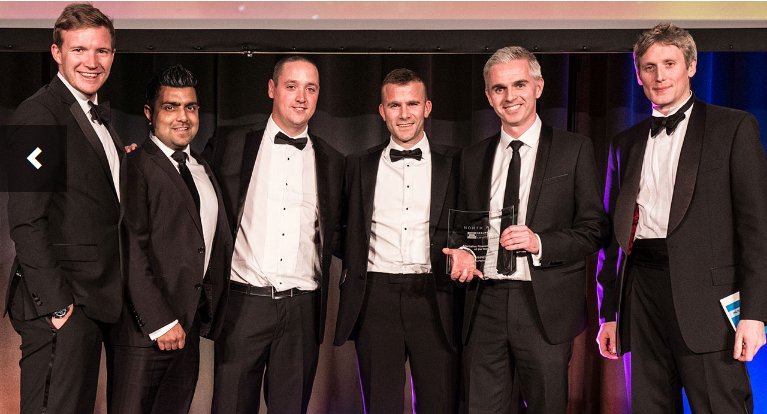 SimonKInsider's tweet photo. Presenting Alternative Finance Provider of the year to @SenecaPartners https://t.co/CNUWFxaoSk