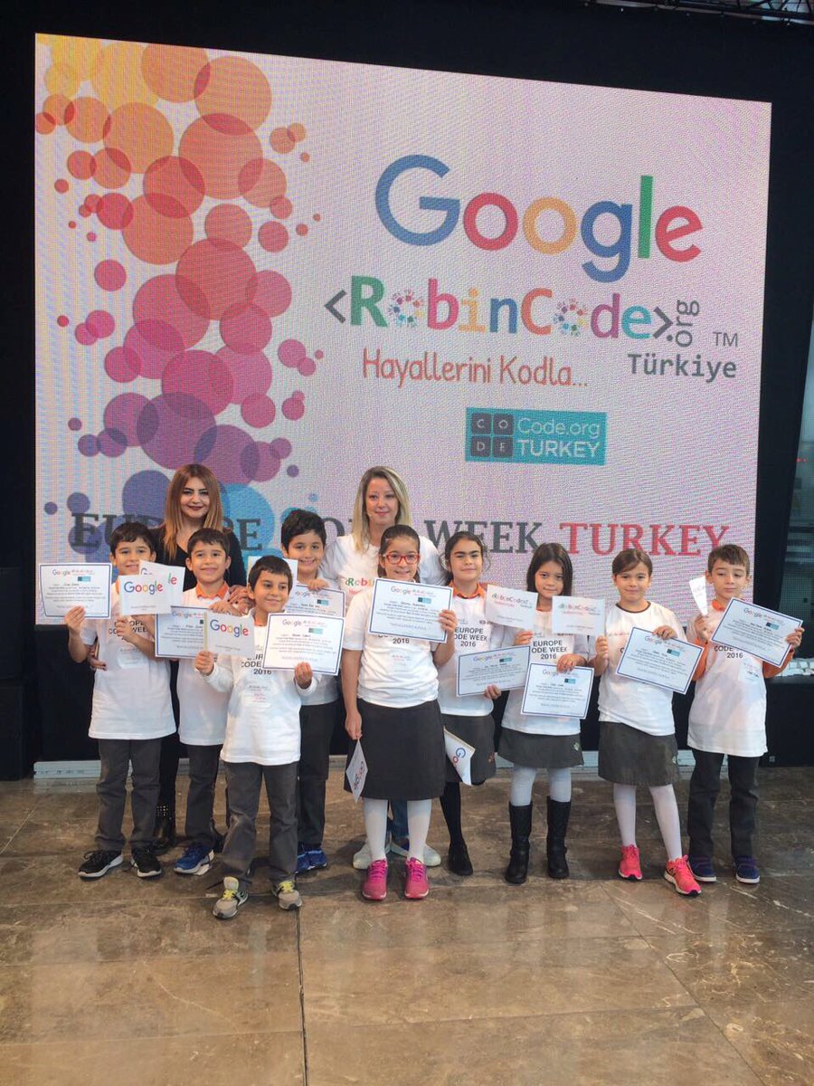 ozlemkayabass's tweet photo. Bahçeşehir Sevinçli Makerlar Robincode etkinliğinde #robincode @SevincKolejleri #sevinclimakerlar https://t.co/bWRzCYTkyd