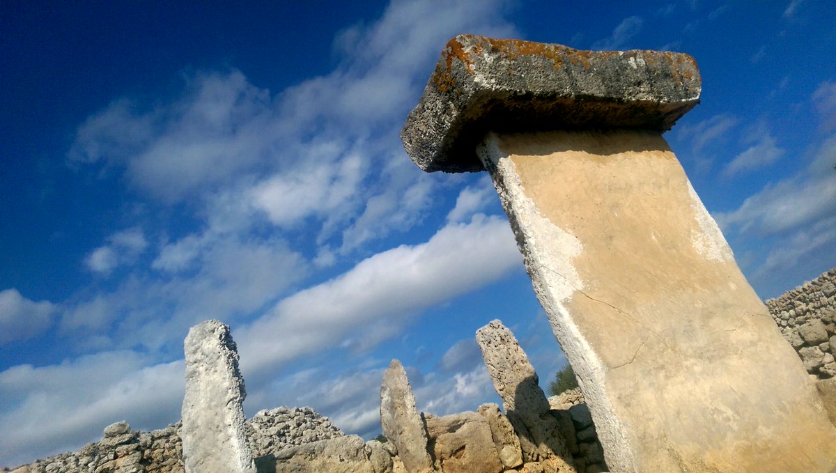 Navetas,taulas y talayots #Escapadas d Radio5 x ls poblados talayóticos d #Menorca rtve.es/a/3765602/ #somtalaiotics #menorcatalayotica