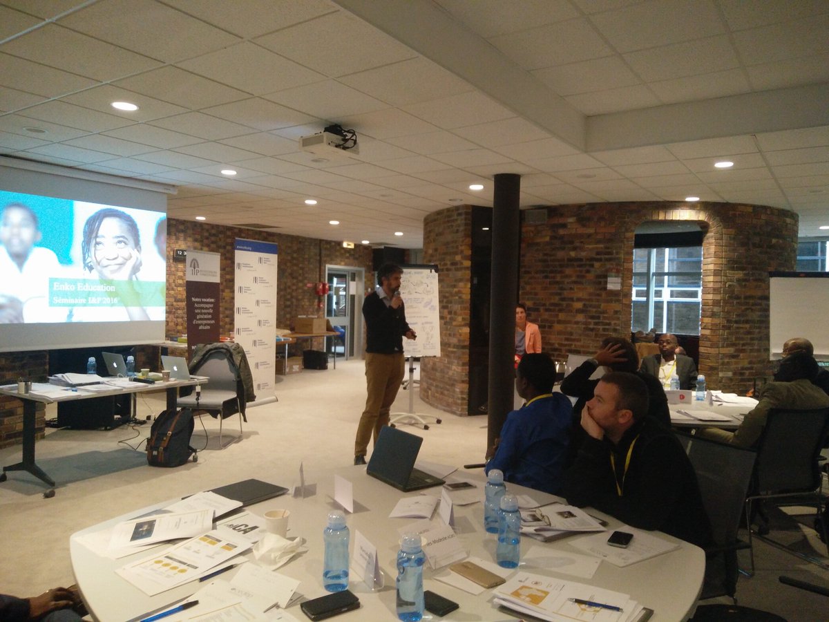 Club_Afr's tweet photo. Partage de meilleures pratiques sur les outils com avec le réseau d'écoles int @EnkoEd 
#bestpractices #training #AfricaSummit16 https://t.co/B4CgTG0oBv