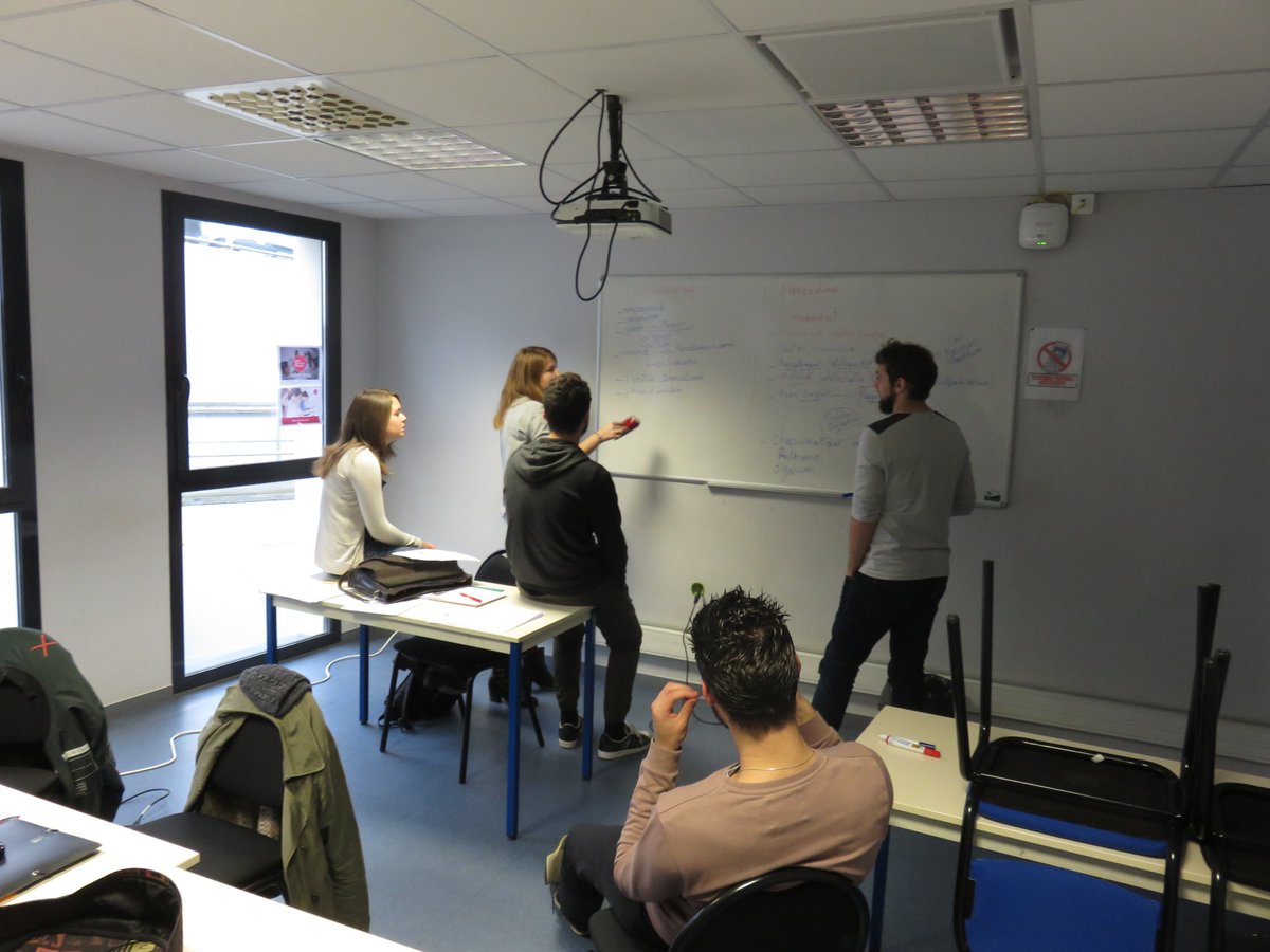 IpacFactory's tweet image. #TalentGame 2016 : Ça bouge à #Caen ! On peaufine les candidatures des finalistes, tous les étudiants de 3e année sont mobilisés !