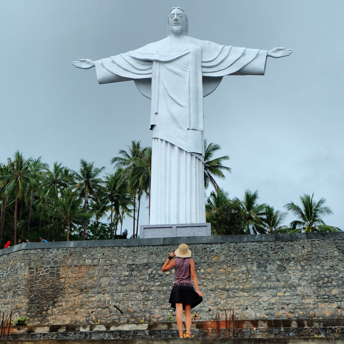 Lenny_diary's tweet photo. God bless our weekend!
Lokasi : Patung tuhan yesus menyambut, pulau lembeh - bitung, Sulut @ColorfulBitung #colorfulbitung #xplorebitung https://t.co/r9HTaMfpzF