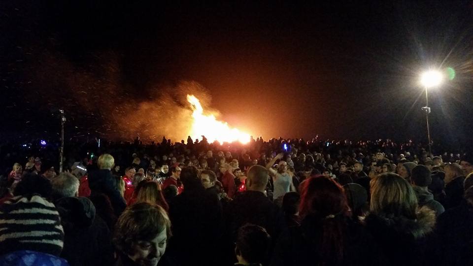 ShorehamBonfire's tweet photo. Why is Shoreham Bonfire not held on the 5th November? https://t.co/lDp5gd2lp9 https://t.co/UPOxoIrIuQ