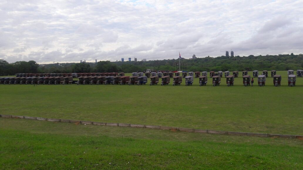 itaipuparaguay's tweet photo. Los caballos,retirados de la calle,pasarán a @MarisLlorens #Itaipu invierte 730 millones Gs.en compra de 100 motocarros @cespala @rnpy920am https://t.co/oAy9j0U71n