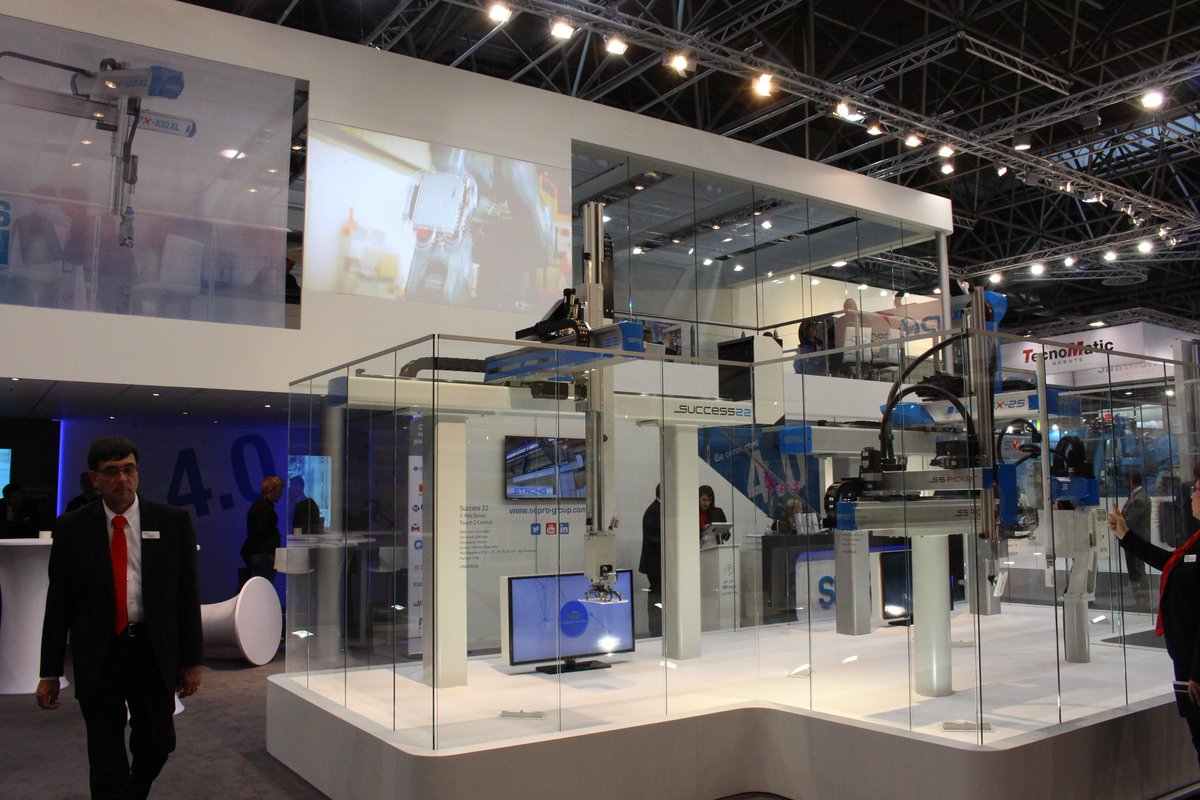 SeproGroup's tweet photo. 24 #sepro #robots are exhibited at #K2016. 17 of them are on our partner booths and 7 on Sepro's booth Hall12A49. Come and visit us ! https://t.co/r2C2FeYQuV