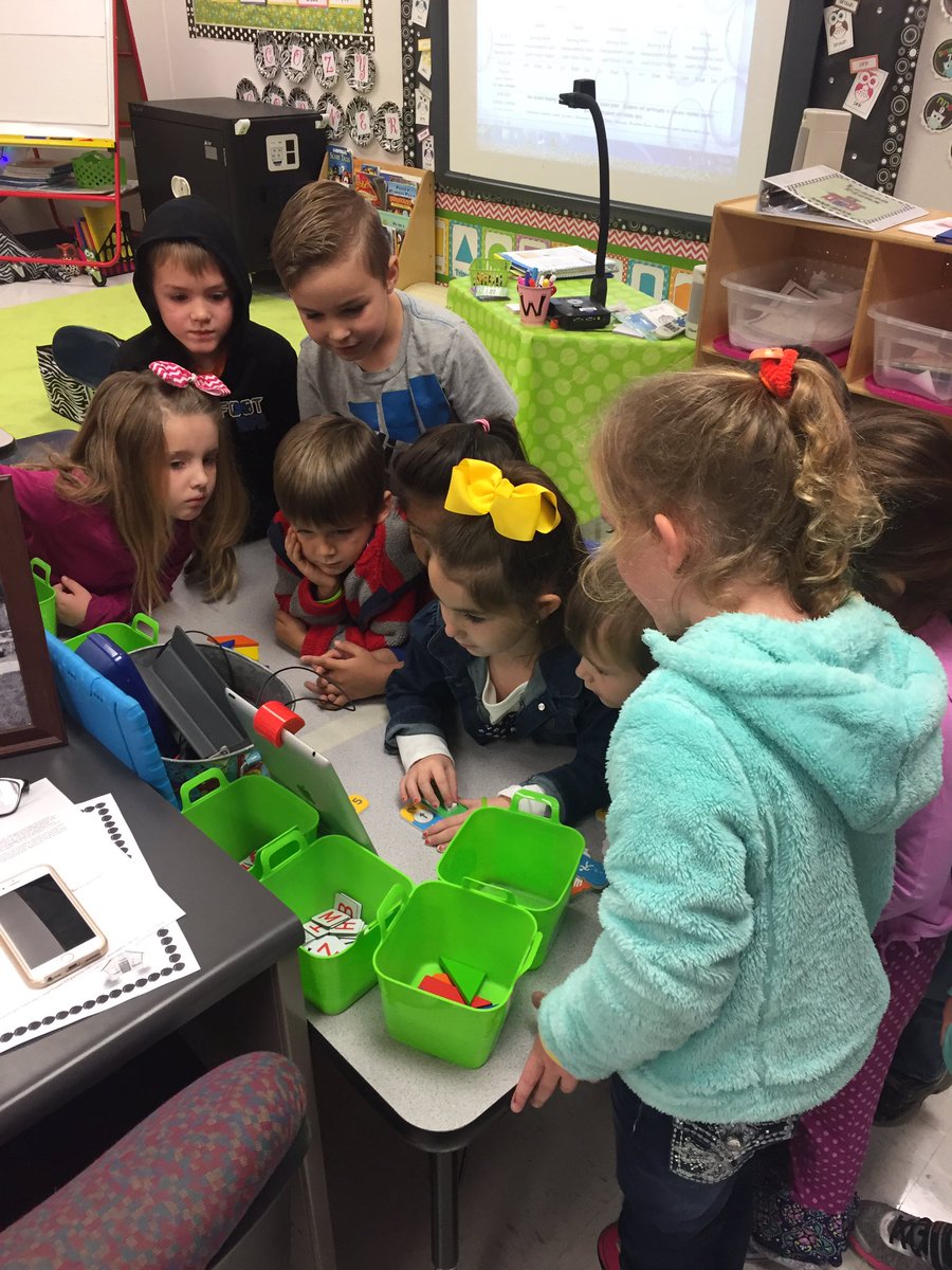Kindercuties123's tweet photo. OSMO coding is a hit!!!!@bpscubs #bpscubs # https://t.co/dA9HYZUzmD
