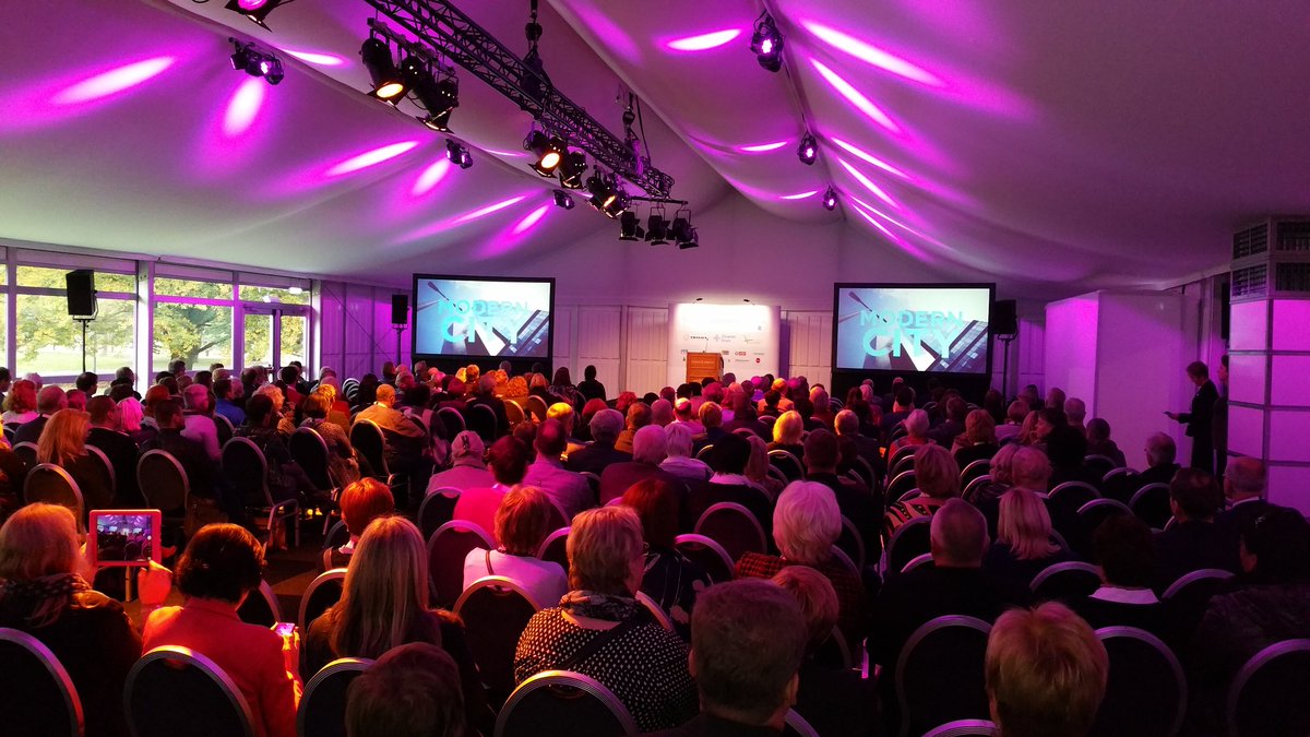 RoetertTom's tweet photo. The next #esha2018 is in Estonia! #esha2016 @schoolleider https://t.co/G7WhwH1GgB