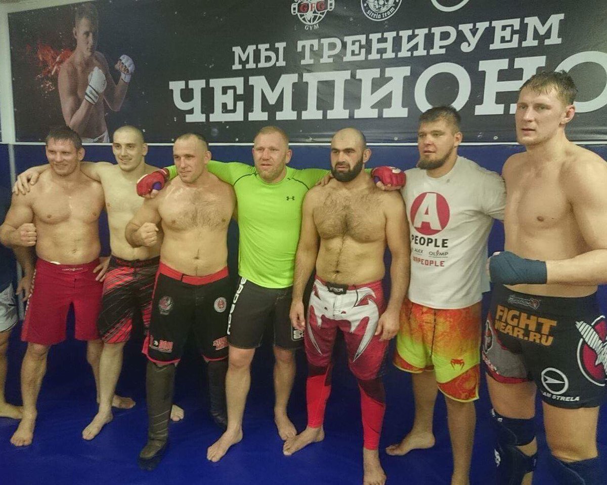 oleynikufc's tweet photo. Dream Team heavyweight
#ufc #ะผะผะฐ #ัะฟะพัั #oleynik #volkov #kudin #smoldarev #abdurahimov #sosnovskiy #haritonov #oleynikteam #mma #champion https://t.co/MtaUHltO6m