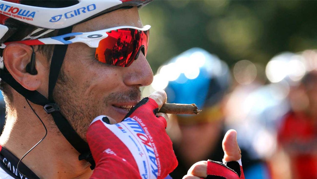 Arueda.com tweet media