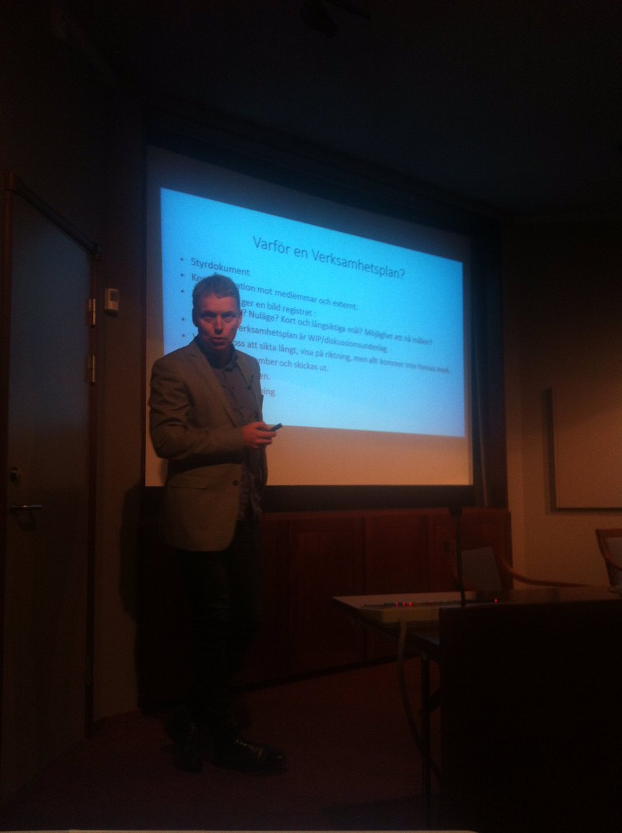 SPORevent's tweet photo. SPORs Verksamhetsplan, spännande framtid, data från PDMS, forskning, R-RCT, validering, vad ska prioriteras? #SPOREvent https://t.co/6LofI7kOwk