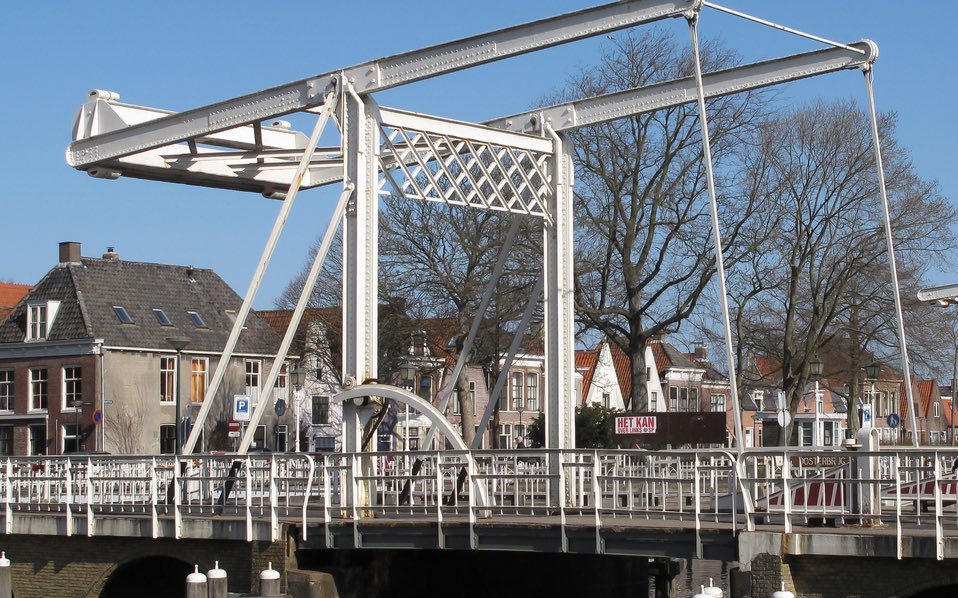 Oosterbrug tweet media