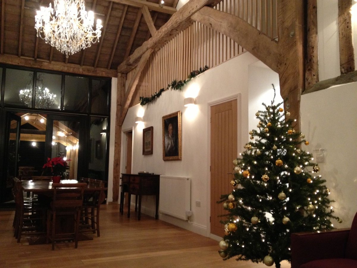 CreekseaBarns's tweet photo. It won't be long until we start putting up our Christmas decorations! #excited #howmanyweeks https://t.co/Oy4bmu2LYC