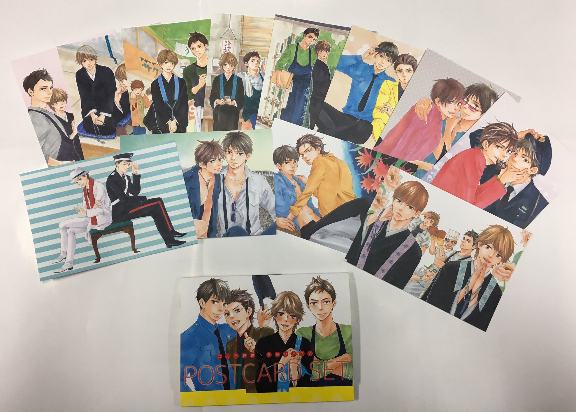 Gush編集部 お知らせ Gc ほんと野獣9 お参りですよ5 発売記念 山本小鉄子先生 コミコミスタジオコラボグッズ トートバッグ ポストカードセット クリアファイル トレーディング缶バッジ の見本が編集部に到着しました 詳しくはコチラ