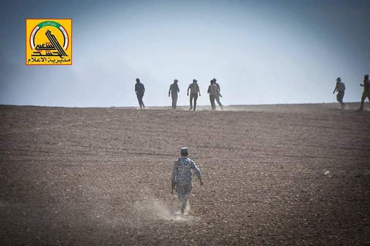 قوات #الحشد_الشعبي  تصد هجوماً لداعش في منطقة الحضر جنوب غرب #الموصل  استخدم فيه غاز الكلور و تفجير سيارتين مفخختين 
#معركه_الموصل_مستمره