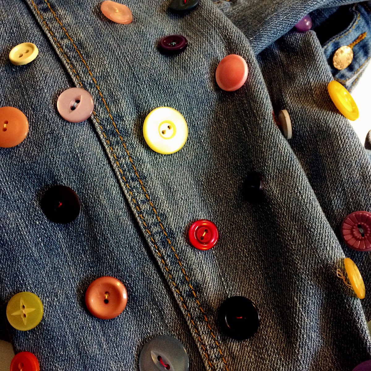 nieceymelia's tweet photo. New up cycles denim range coming #upcycle #denim #handmade #love #fashion #student #bespoke https://t.co/CfIOdCX714