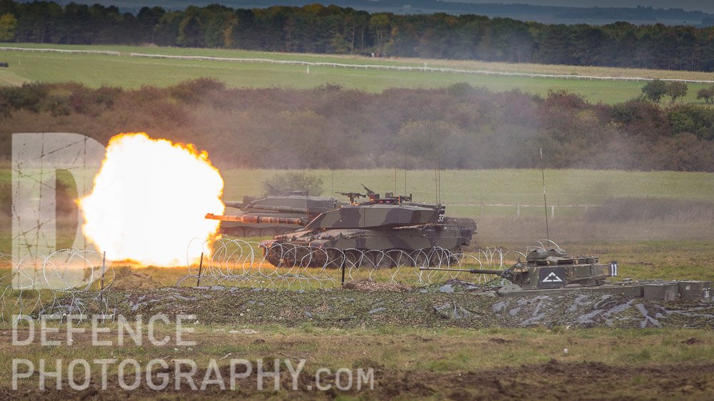 DefencePhoto's tweet photo. Flash....a-ah, Saviour of the Universe #LCPV #CAMD #Challenger2 @BritishArmy https://t.co/CJlQ3864Dw