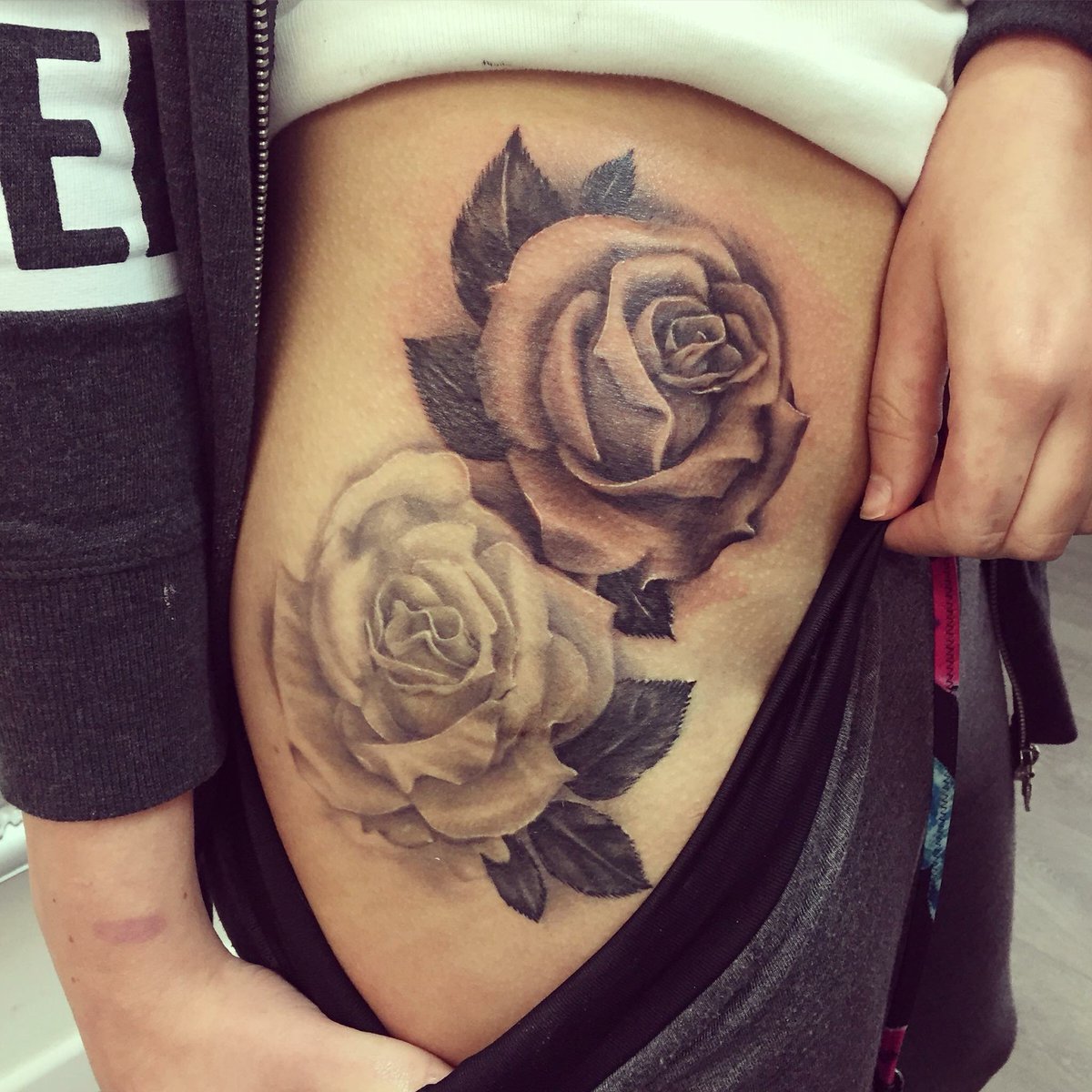 InkfinityCanvey's tweet photo. #female #rose #tattoo #seperatesessions. https://t.co/QSwXIkJqvm