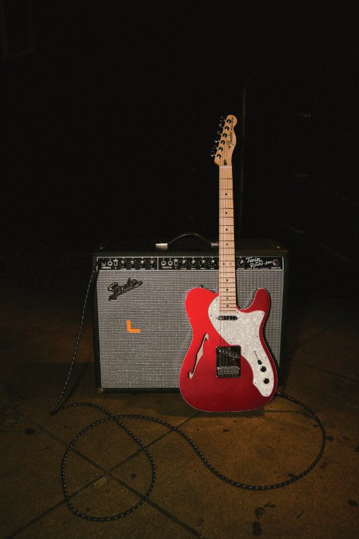 Fender's tweet photo. Our idea of a perfect day.

#FenderDeluxeSeries #NoDaysOff https://t.co/jK8cvqDIUp