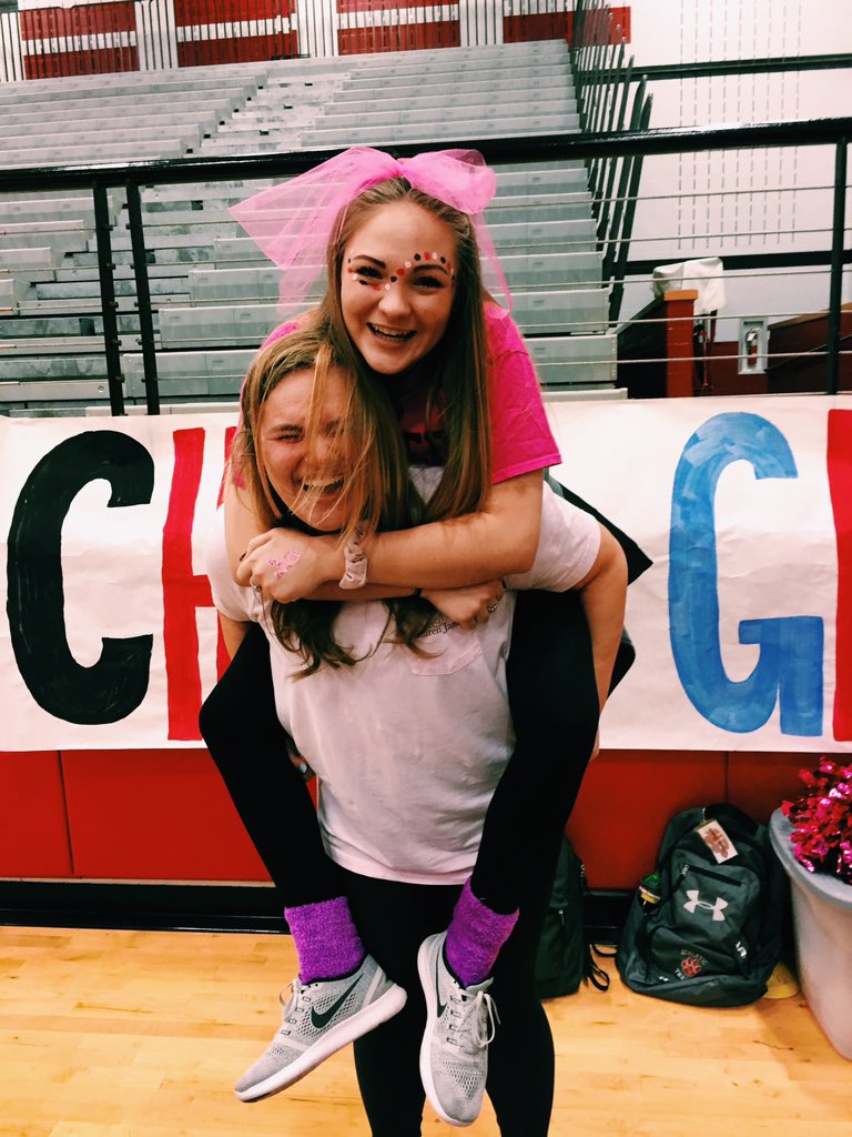 brookelwilhite's tweet photo. grapevine suuuuucks🐾 #mashthemustangs #chhs https://t.co/Ut4Cc6eJE3