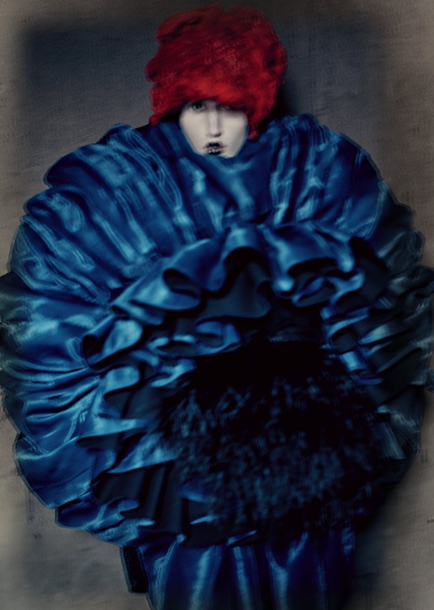 metmuseum's tweet photo. The #CostumeInstitute's spring 2017 exhibition "Rei Kawakubo/Comme des Garçons" opens on May 4. https://t.co/T3enkG0smZ #MetKawakubo https://t.co/lQH9UTHrV1