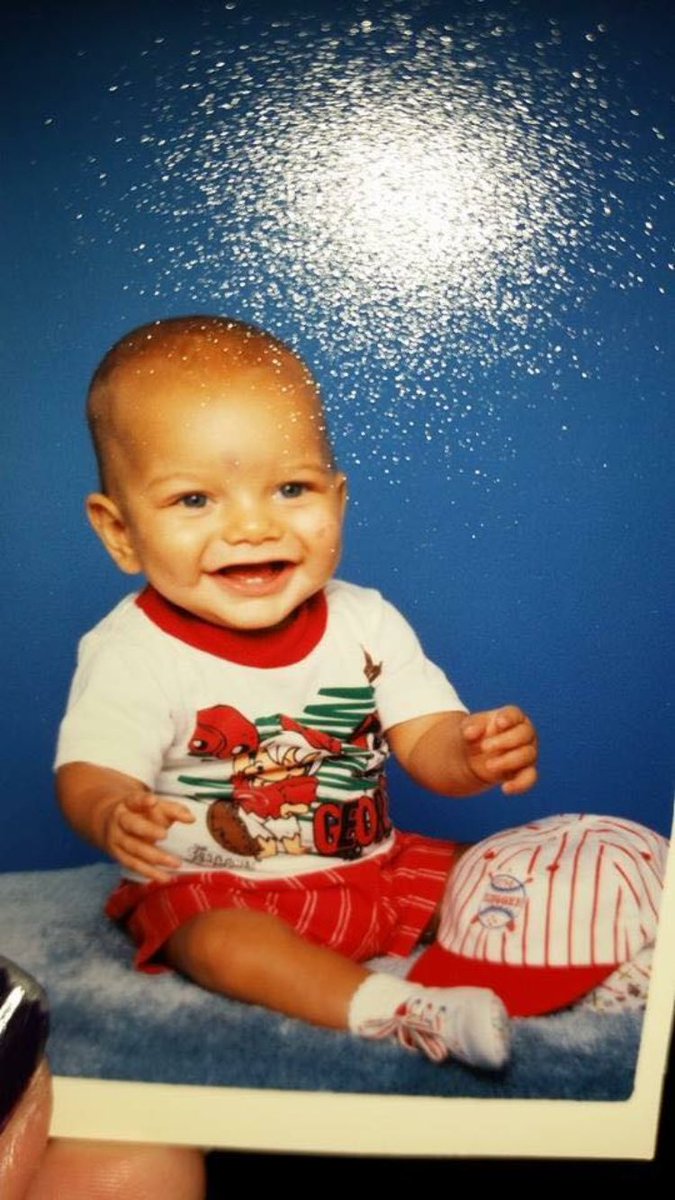 kanebrown's tweet photo. I MADE IT TO 23!! LIFES BEEN CRAZY BUT IM GETTING IT DIALED IN I BELIEVE! THANK YOU FOR THE BIRTHDAY WISHES! 💯🤘🏽 https://t.co/JxxMZH89LG
