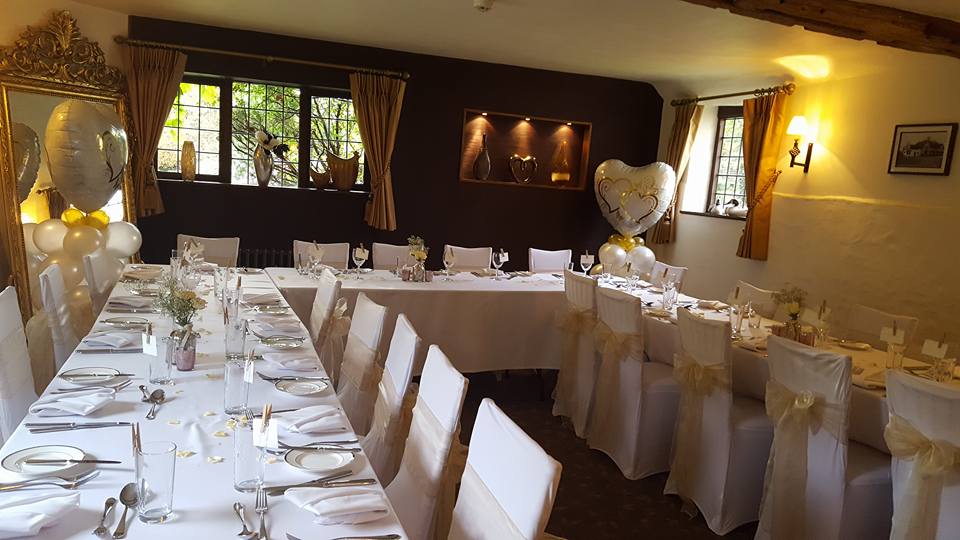 savethedatex's tweet photo. Tina &amp; Gary's #wedding in #greatyeldham #gold #champagne #weddingideas #2016wedding #2016bride #love #beautiful https://t.co/cnZK65a9k9