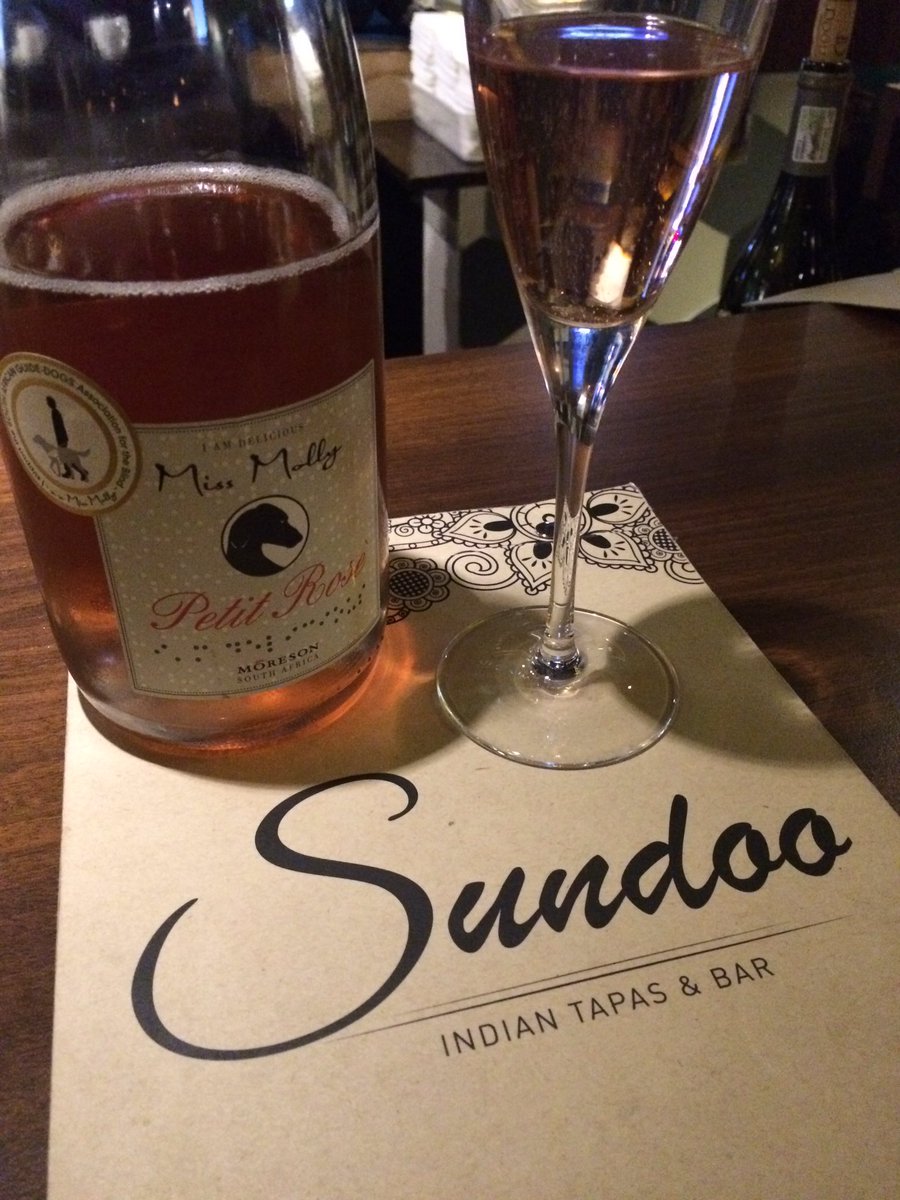 Edelweiss_Delp's tweet photo. A perfect evening @SeelanVandA #Sundoo in #SeaPoint #curry 'n al ;) Absolutely magnificent #food! #cosyvenue great #service https://t.co/E8QCZ45oij
