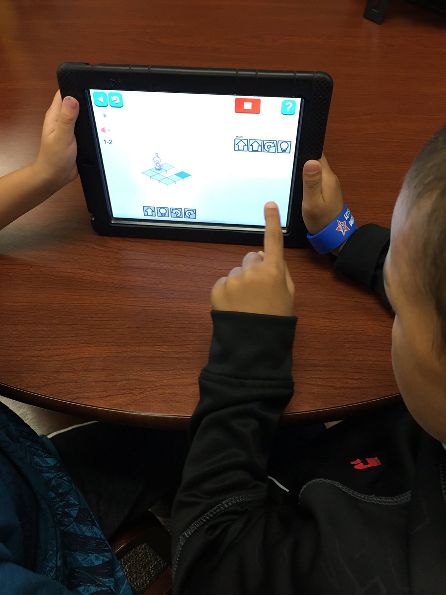 slongho's tweet photo. @HumbleISD_LSE @LSE_LC #teamlse #kcodes https://t.co/ggd1tSQeqD