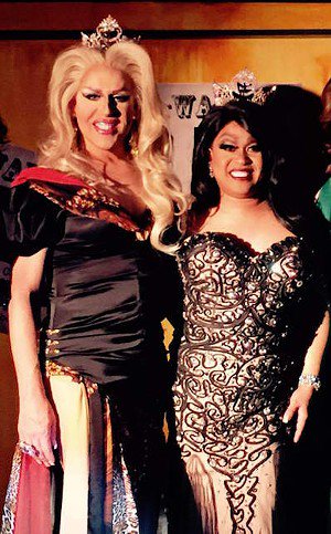 auntritas's tweet photo. Meet this celebrity at @aidswalkphx Miss Gay America 2017 is walking with  @thebarbra1 #BSW100 @phoenixnewtimeshttp://bit.ly/2ert9AF https://t.co/bmG4RMB6d8