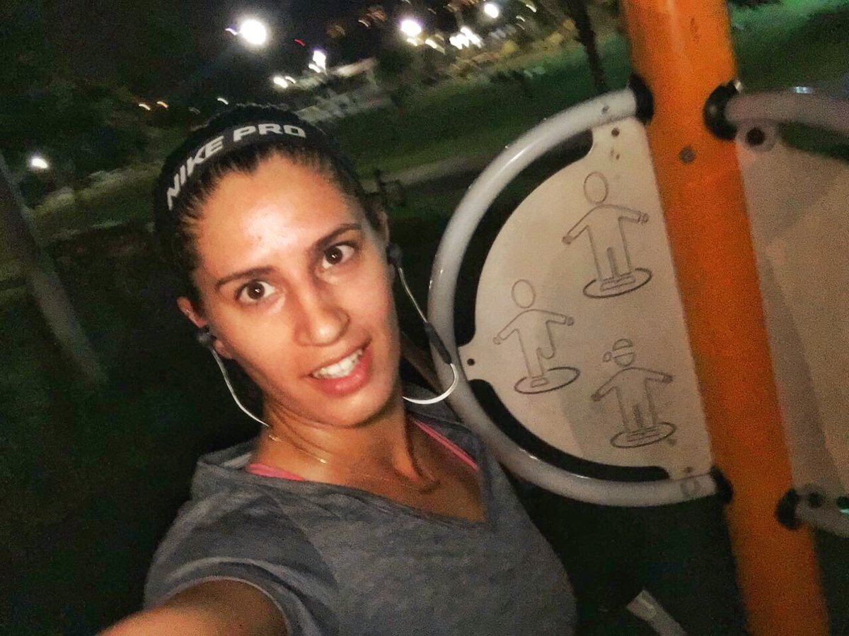 osh15eni's tweet image. זמן מעולה לצאת ולשרוף את ארוחת הערב.והצהריים..ו3שבועות של ג׳אנק פוד בבית חולים/הכל כלול ביוון
🏃🏽‍♀️⚽️
4.5 ק״מ וכוח-Done ✔️
#back_on_track
💪🏽