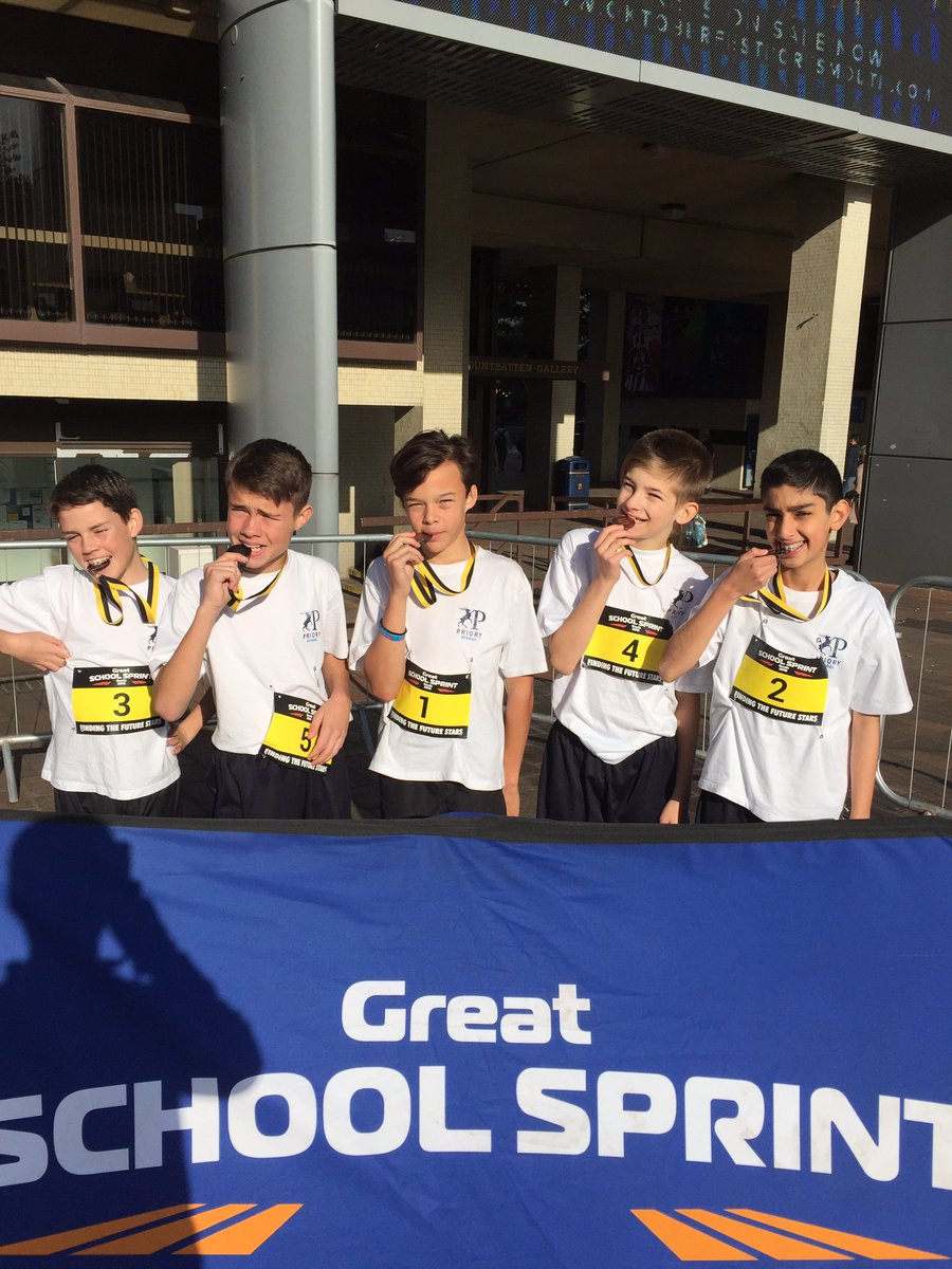 PrioryPE's tweet photo. A big well done to the @PriorySouthsea Year 7 Boys for their 3rd Place Team finish at the #GreatSchoolSprint! https://t.co/LTQhOc2697