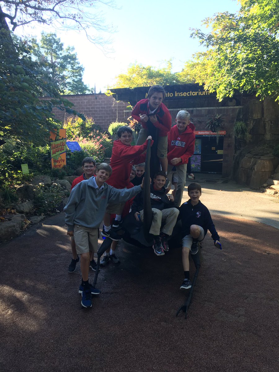 CounselorKertz's tweet photo. 6th grade field trip at the @stlzoo #bromads https://t.co/5qpBbVhGq5