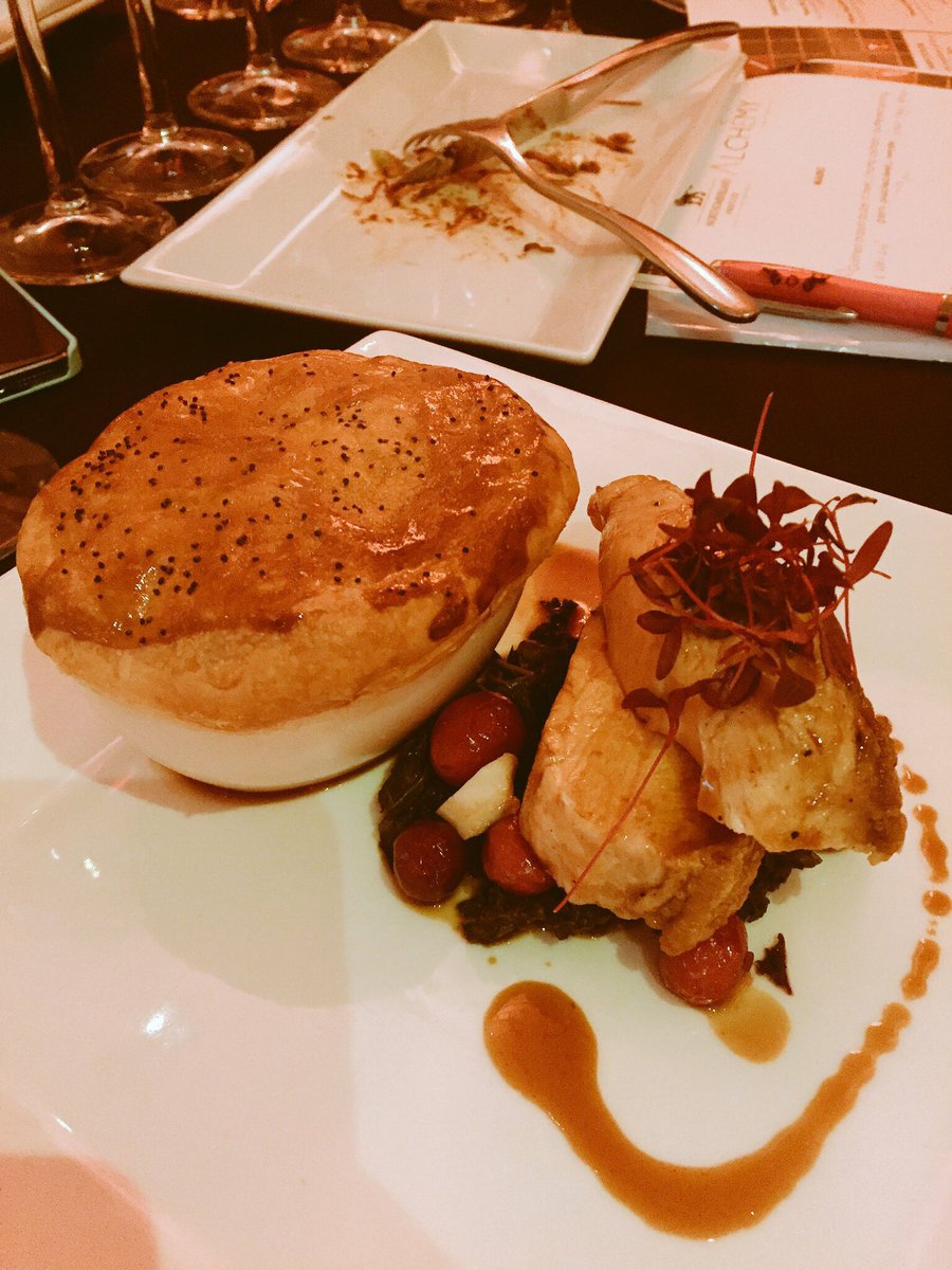 Toniaxx's tweet photo. #Christmashascomeearly 🍽❤️ @8Northumberland @AlchemyLiveLDN @8NAXMAS https://t.co/wYt7bmU9Tz