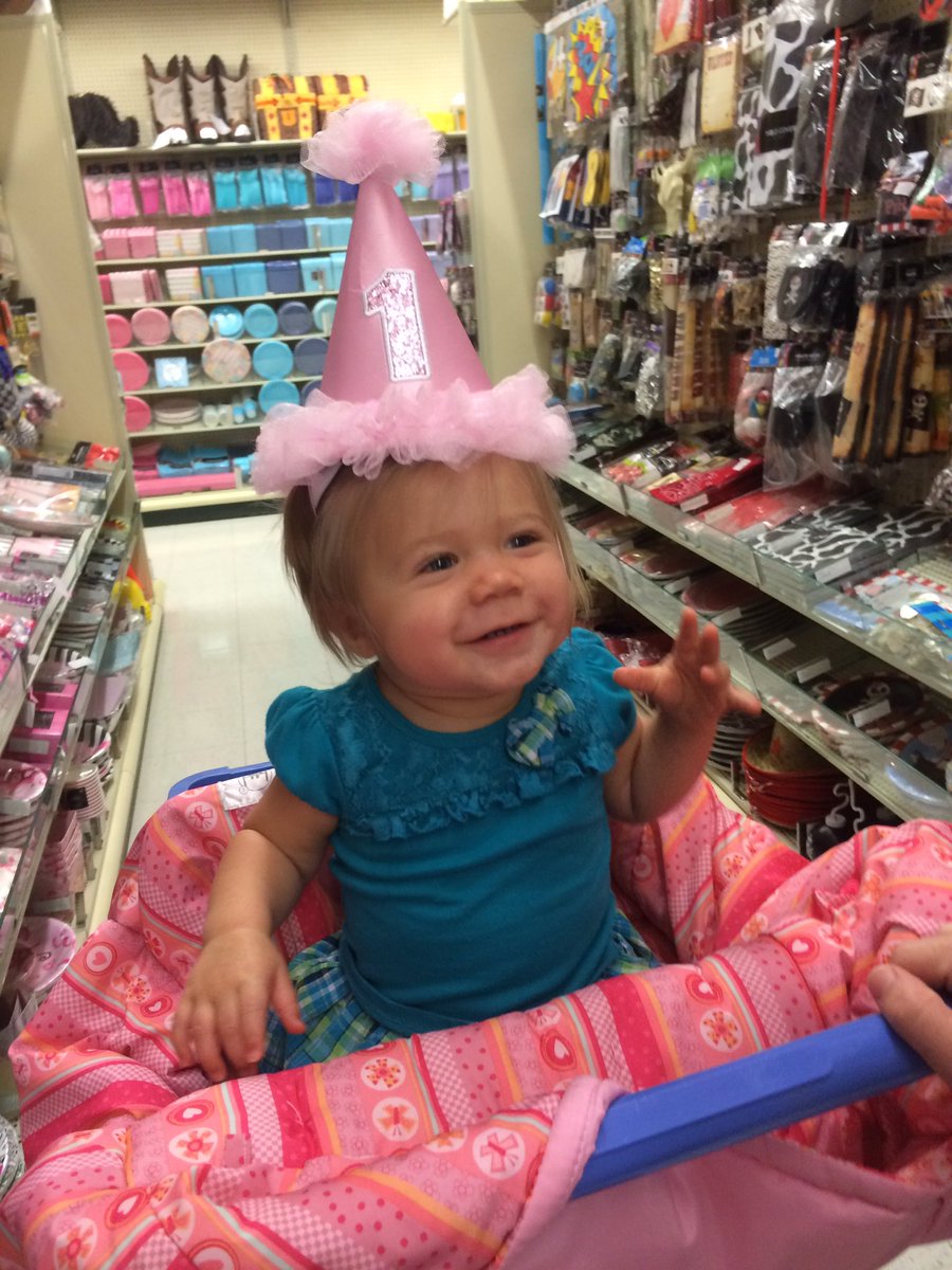 madisyn_lynn1's tweet photo. 10/21/16💙 H1BD babygirl https://t.co/FPFKEEZJAW