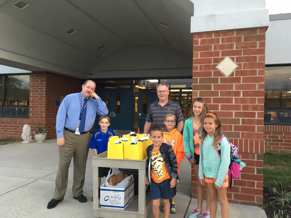 CedarLaneES's tweet photo. So proud of our @CedarLaneES crew as they honored our wonderful &amp; dedicated Transportation TEAM w/ the big guy @Waydebyard_lcps #LCPSBUS2016 https://t.co/fBjqIVHghI