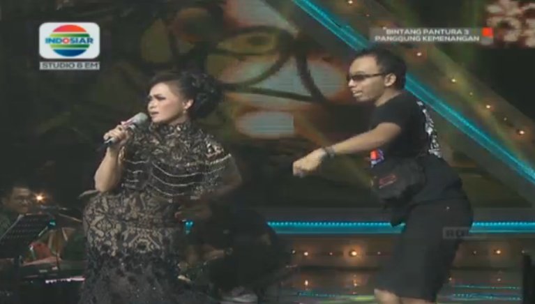 Ule-Ulek cihuy-cihuy bareng Tika di #KonserKemenanganBP3.