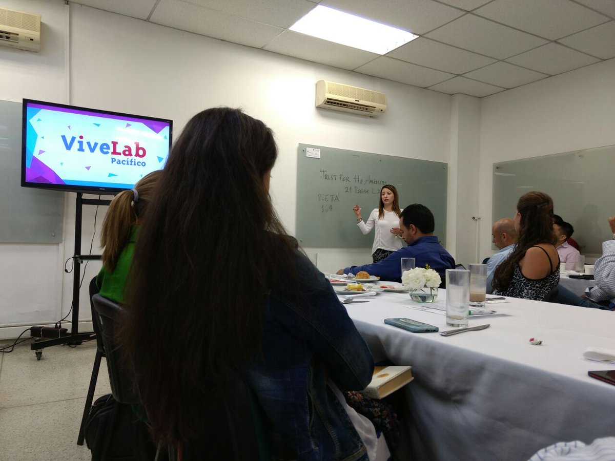 Los tres frentes de trabajo de <a href="/Trust4Americas/">The Trust for the Americas</a> : seguridad ciudadana; gestión de oportunidades y gobernabilidad. #DIAViveLab2