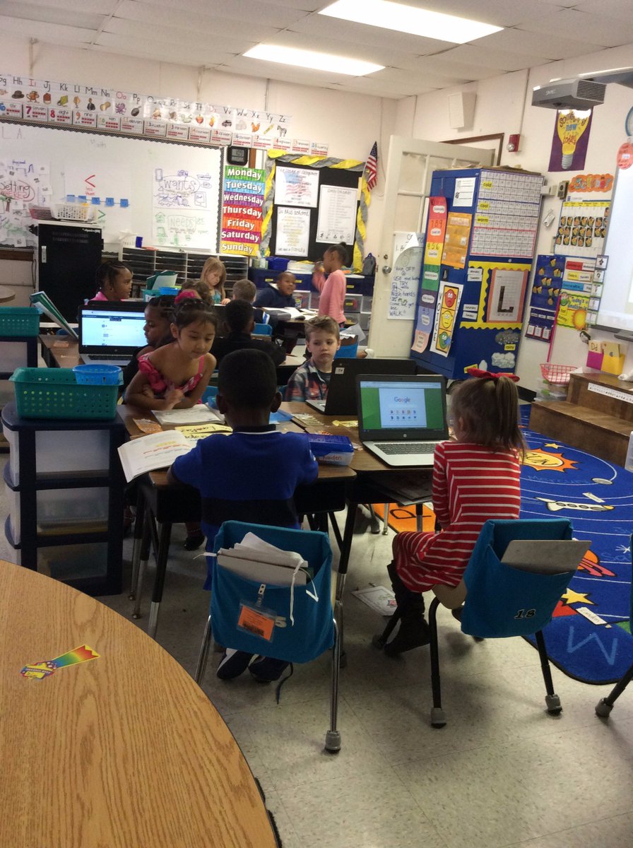 jaclynbstevens's tweet image. Nothing is better than getting bunches of hugs! Had so much fun in Ms. Espinosa&apos;s class! #ABSSWeb