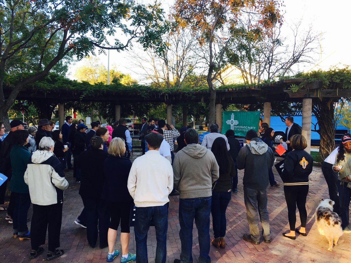 scforrester's tweet photo. .@AmandaRenteria, @Michelle4NM, and @DAH_NM encouraging folks to vote early at DNC Bus Tour. @HillaryforNM #strongertogether #demstogether https://t.co/JvORqXzr2g