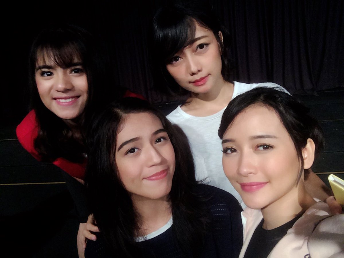 kinalkinal's tweet photo. Makasiiih buat hari ini semuaa! sampai ketemu di HimawariGumi nantii https://t.co/oaQr4cYvTr