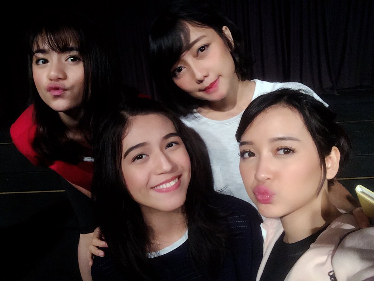 kinalkinal's tweet photo. Makasiiih buat hari ini semuaa! sampai ketemu di HimawariGumi nantii https://t.co/oaQr4cYvTr