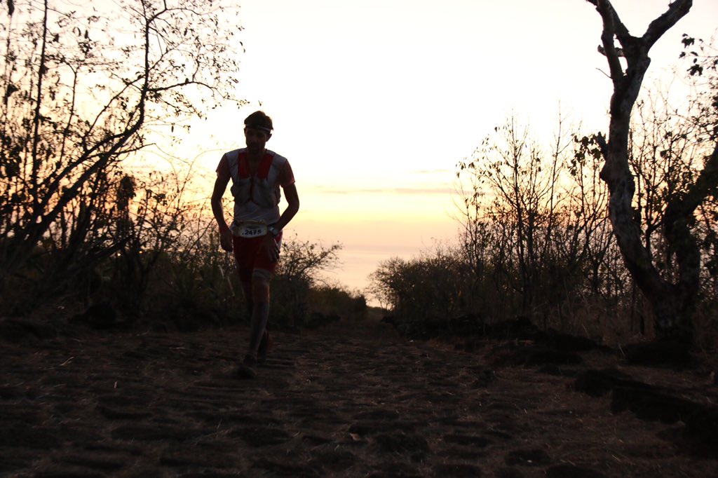 <a href="/francoisdhaene/">François D'haene</a> is working hard. Really hard. 15km to the finish... #GRR16 #DiagonaleDesFous
