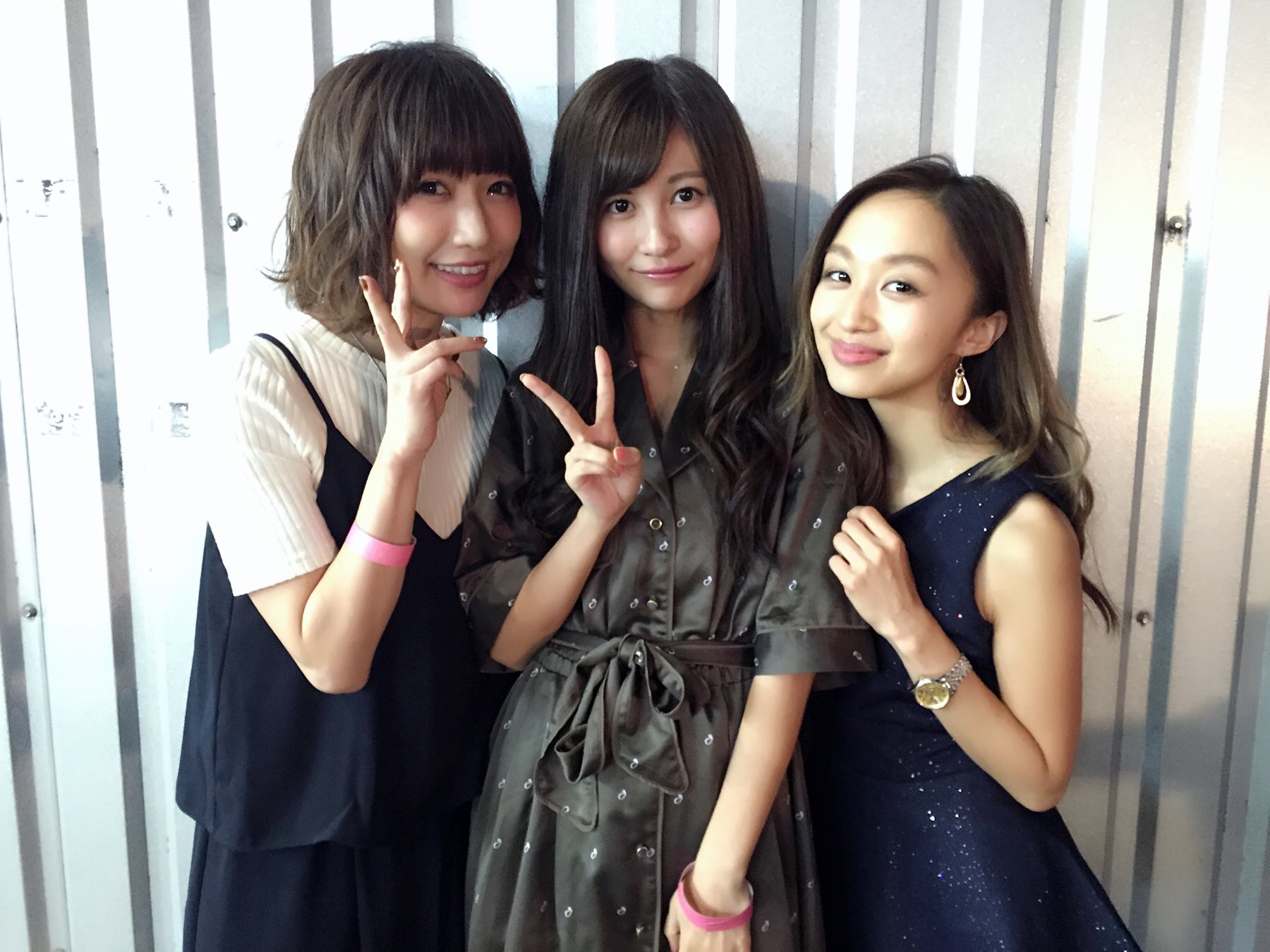Twitter 上的 金澤有希 スパガ 𓅯 今日近藤あやさんとあいのりの桃さんにお会いしました 大好きなお二人の間に入ってお写真撮りました Gemポーズもしたい ってあやさんが言って下さったの あぁ もっと仲良くなりたい憧れのお姉ちゃん 近藤あや