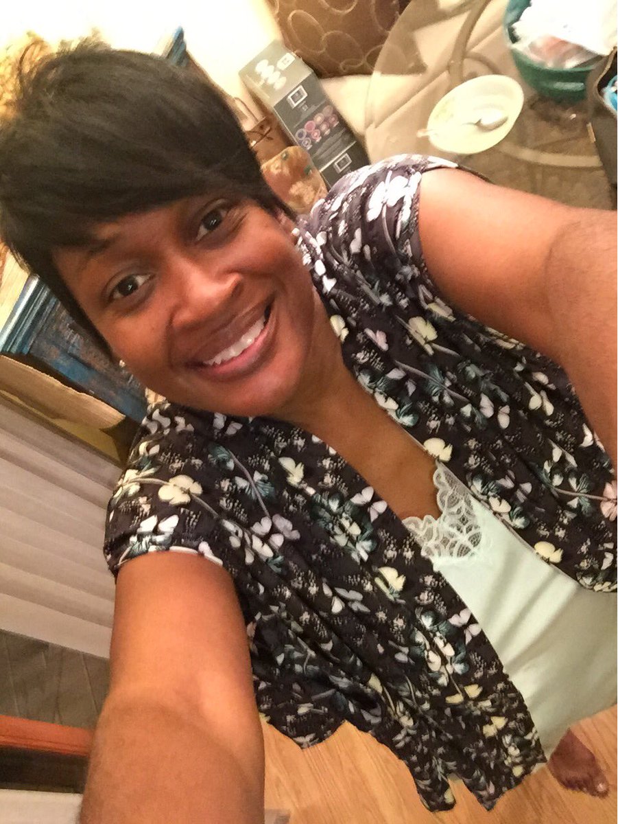 IAMBinstitute's tweet image. I'm on Fall Break and enjoying. Why I wake up early tho. Still have to give God his time #meditation #mysource#lifeline#boss