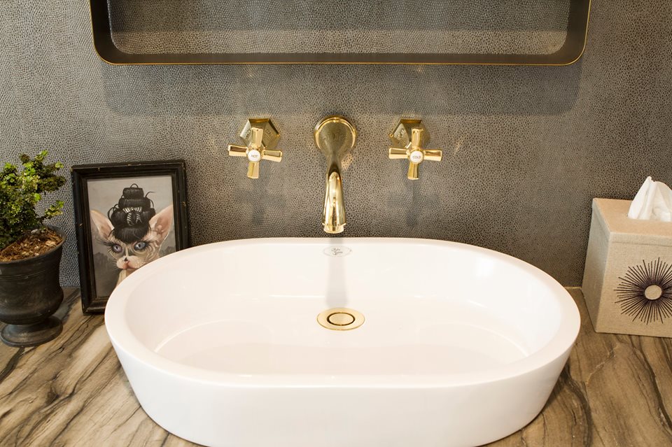 Hubbard_Wilm's tweet photo. #Pretty in #brass from @calfaucets. #interiordesign #bathroom https://t.co/CXchzjE2Qu