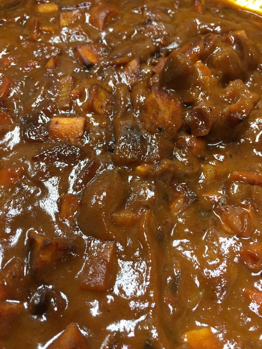 We are ready for #CarneDiem with chicken &amp; apple sausage with sweet potatoes, butternut, chipotle, and carrot chili! <a href="/thevibrand/">VI</a>
