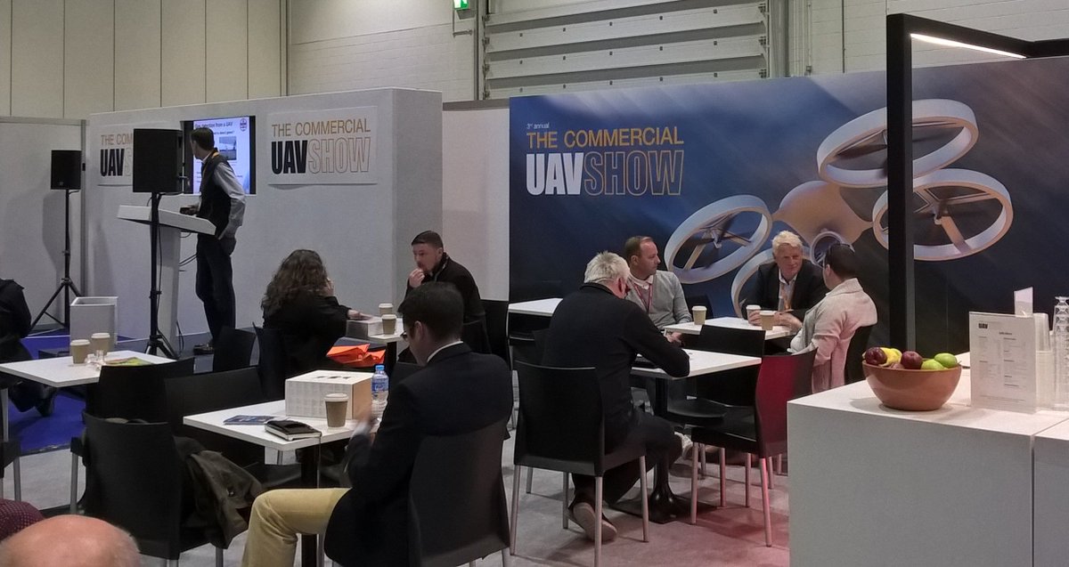 EznovFrance's tweet photo. @EznovFrance était présente au Commercial #uavshow de Londres ! #drones #innovation @totalunmanned https://t.co/kVOv4bVX2D